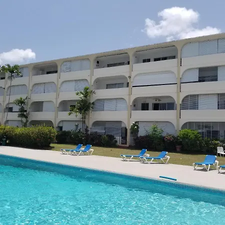 212 Goldenview Apartment